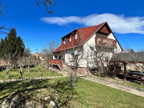 A Festő Vendégháza / The Painter's Guest House